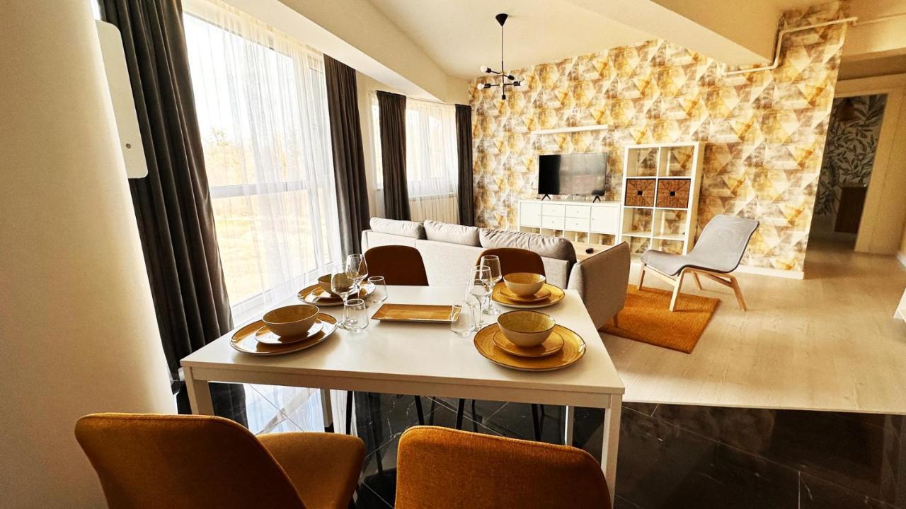 Cubrio Apartments Venetia Iasi Exterior photo
